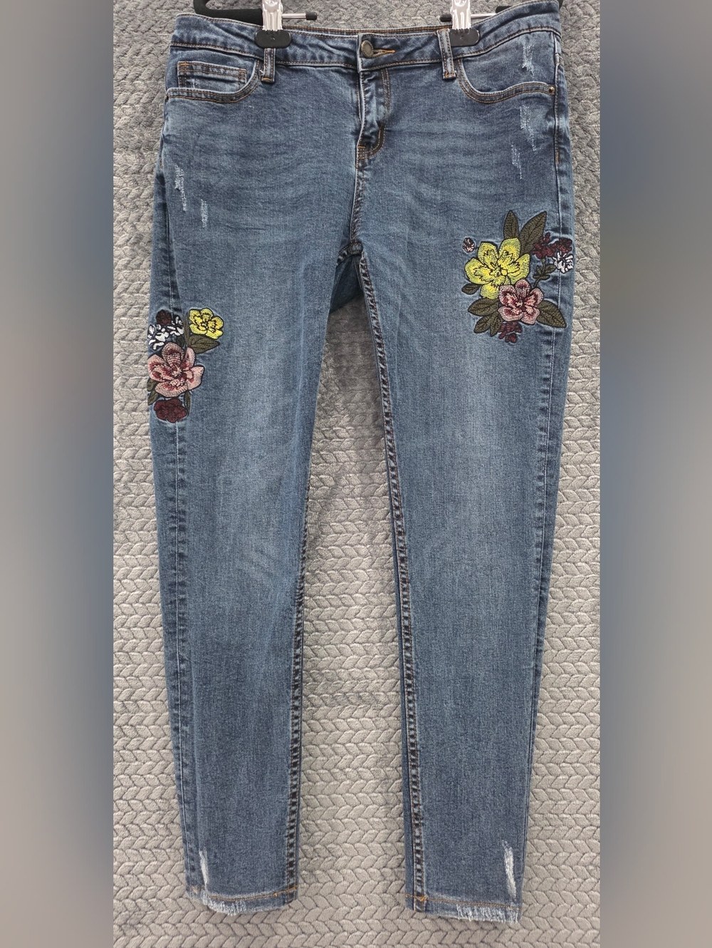 Blu Pepper Skinny Jeans with Floral Embroidered Patches - Blue